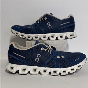 On Cloud Cloud 5 Kids sz 4.5 Women’s 6 6.5 Running Shoes
